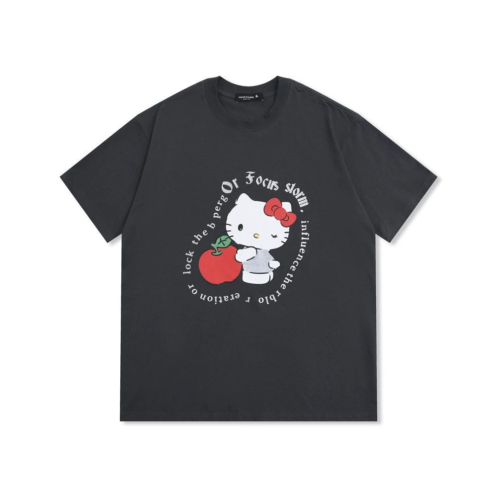 Vintage American loose men's Hello Kitty print T-shirt Size US M / EU 48-50 / 2 - 1 Thumbnail
