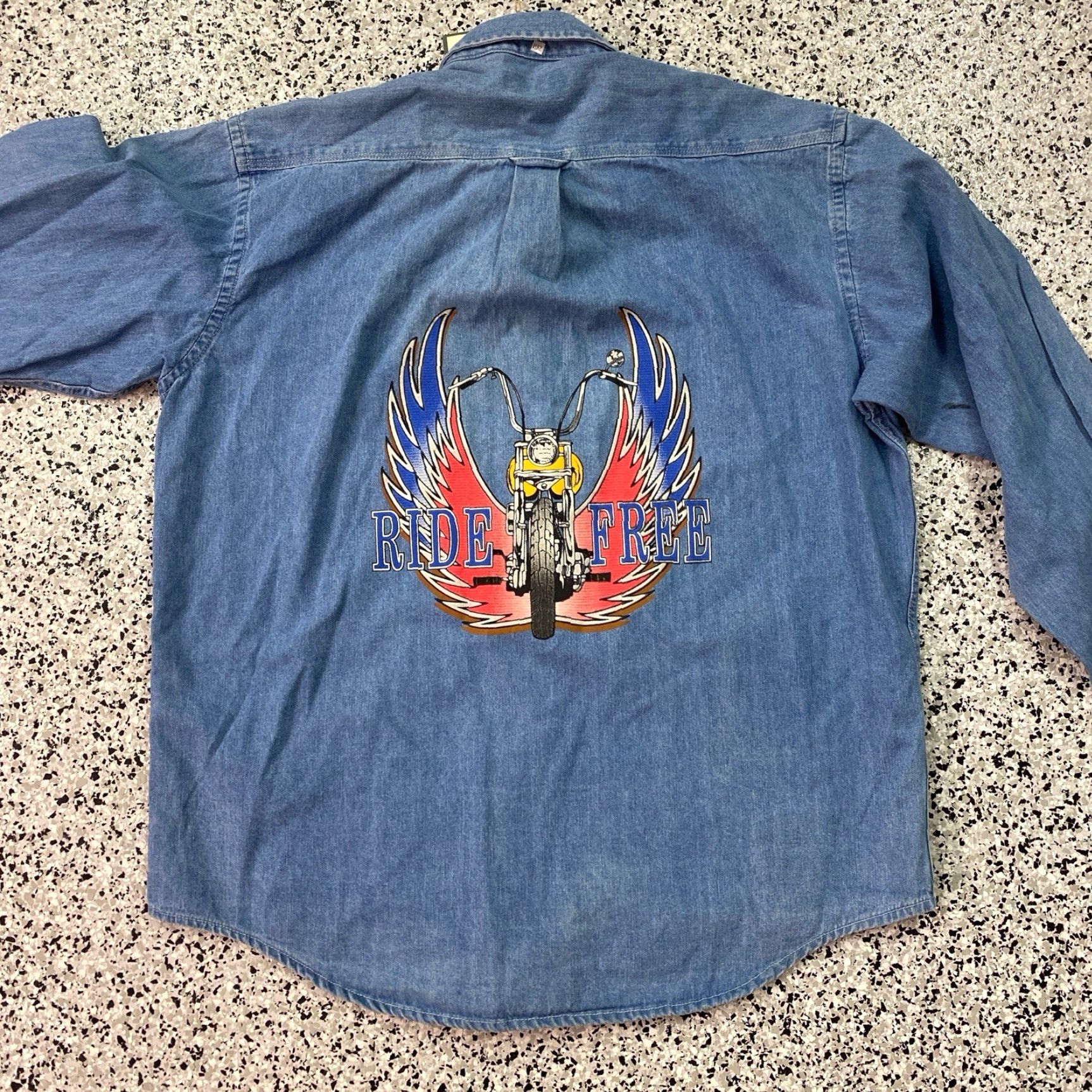 Vintage VINTAGE St Johns Bay Denim Shirt Mens L 90s Western Rockabilly Biker Blue Indigo Workwear New NWT Size US L / EU 52-54 / 3 - 5 Thumbnail