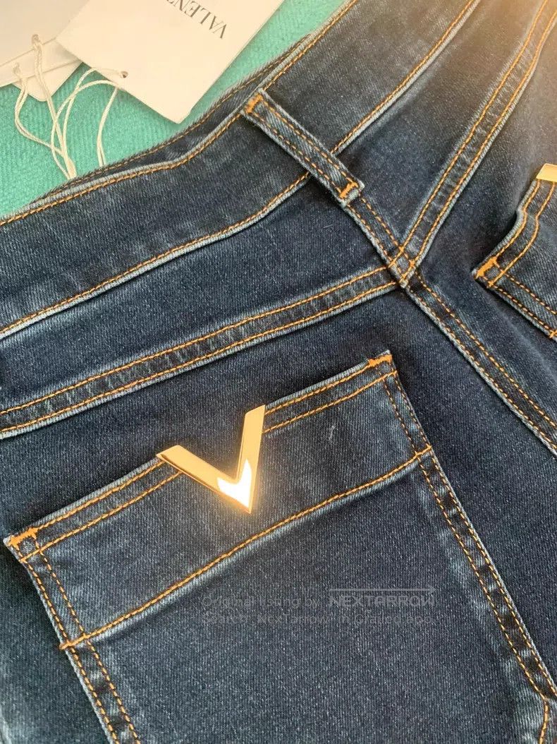 Valentino Valentino Denim shorts Size 26" / US 2 / IT 38 - 2 Thumbnail