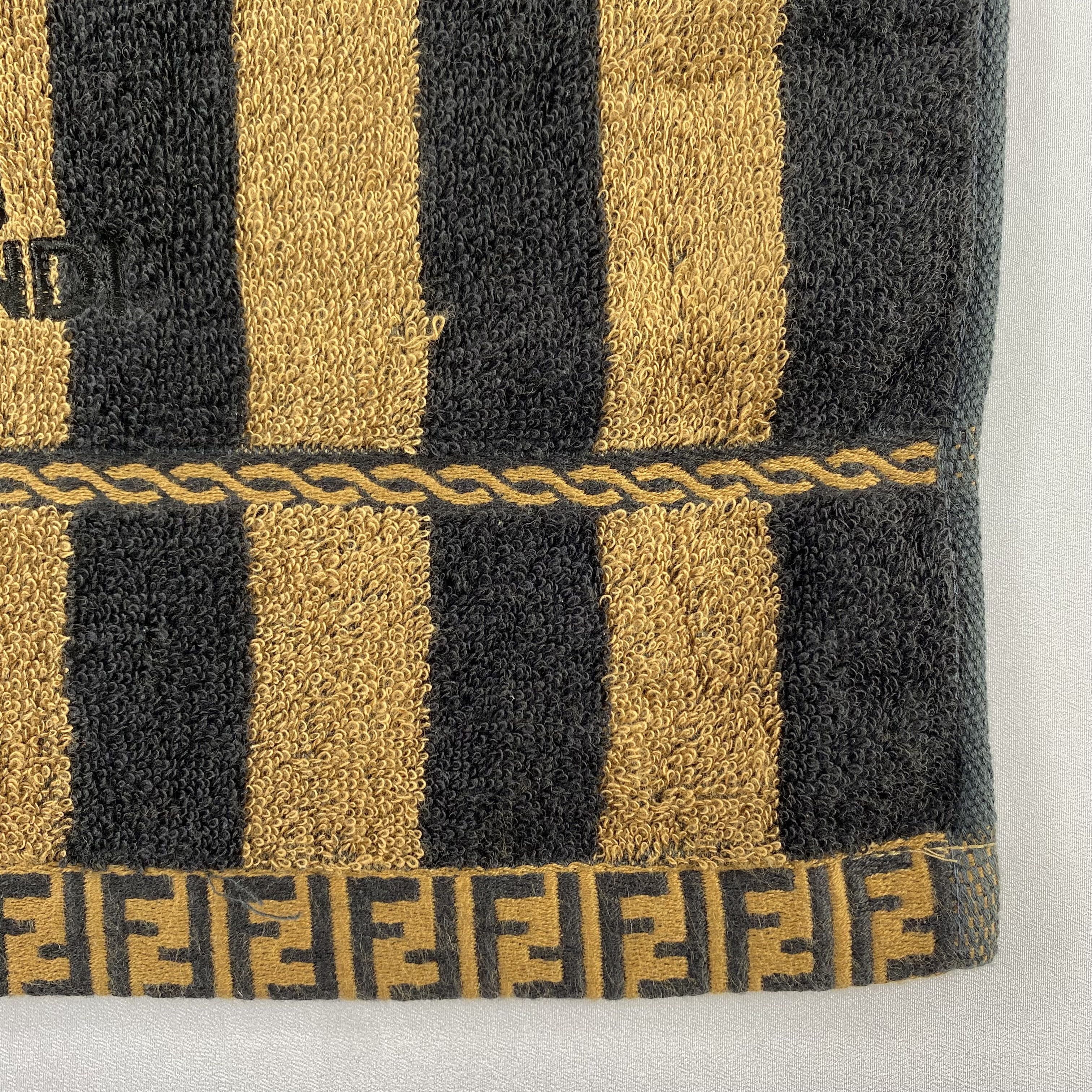 Fendi × Vintage Fendi Handkerchief / Neckerchief / Bandana-P953 Size ONE SIZE - 3 Thumbnail