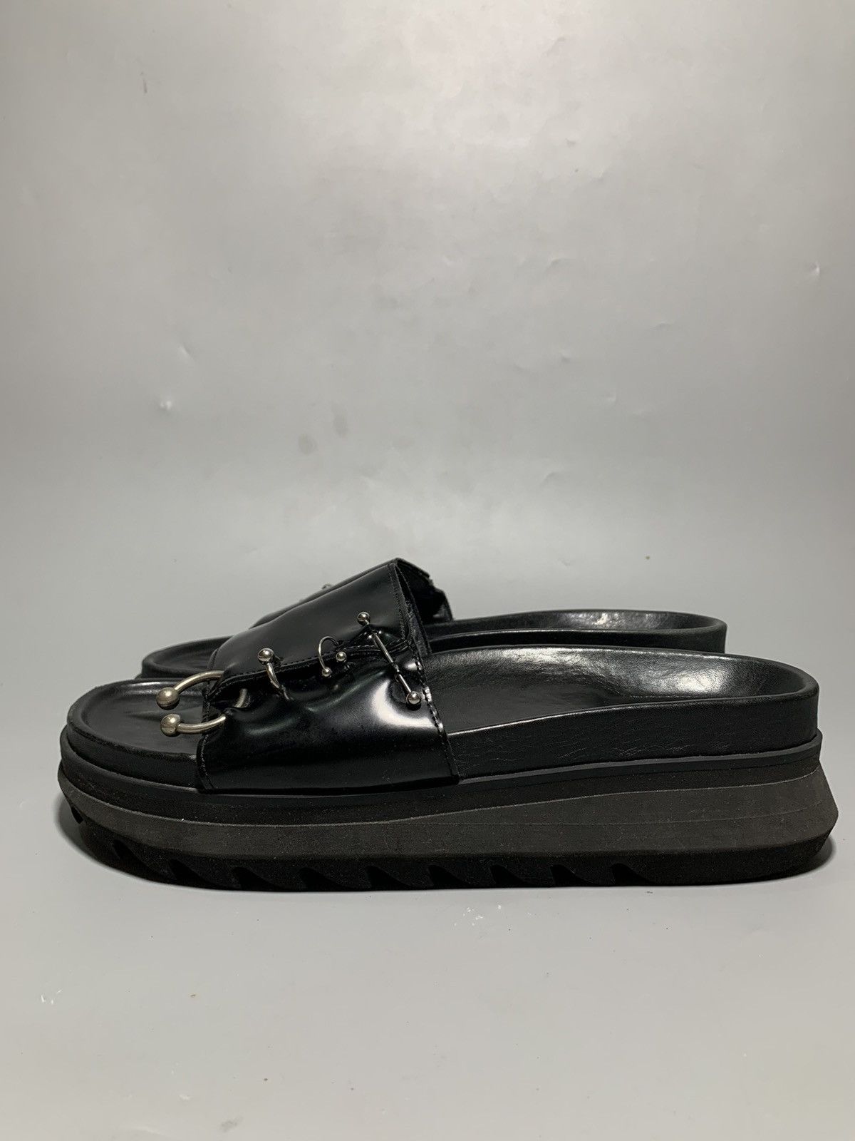Sacai SACAI SS22 BLACK PIERCED LEATHER SANDALS Size US 10 / EU 43 - 3 Thumbnail