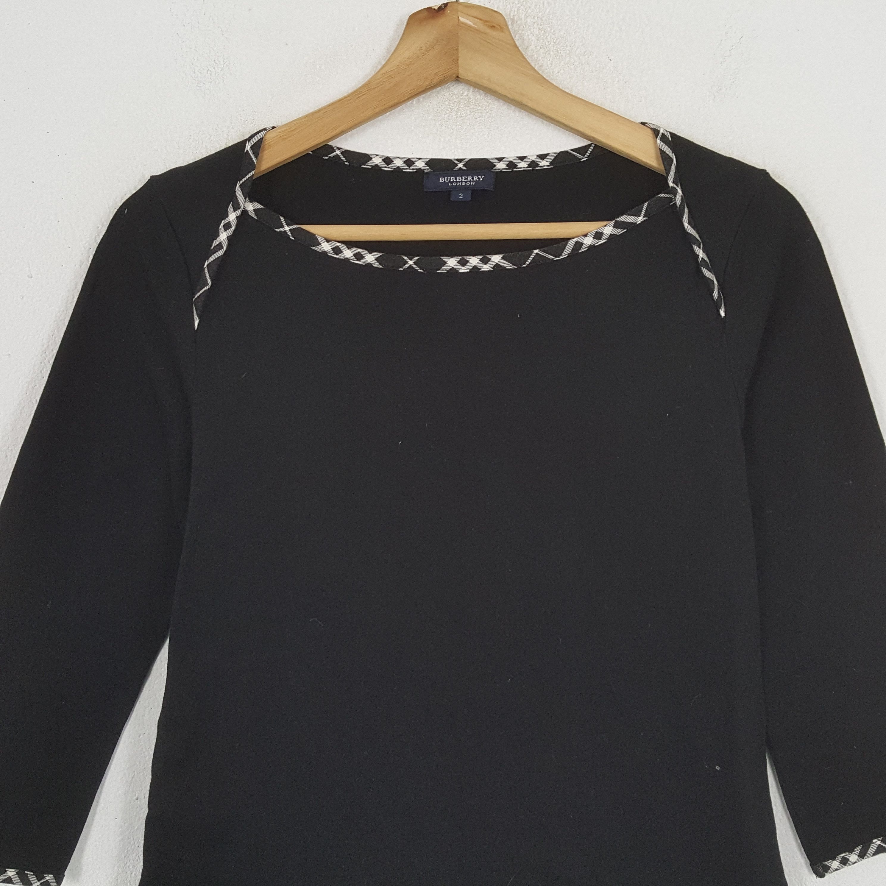 Burberry × Japanese Brand × Vintage Vintage BURBERRY LONDON Fashion Brand Women's T-Shirt Size S / US 4 / IT 40 - 4 Thumbnail