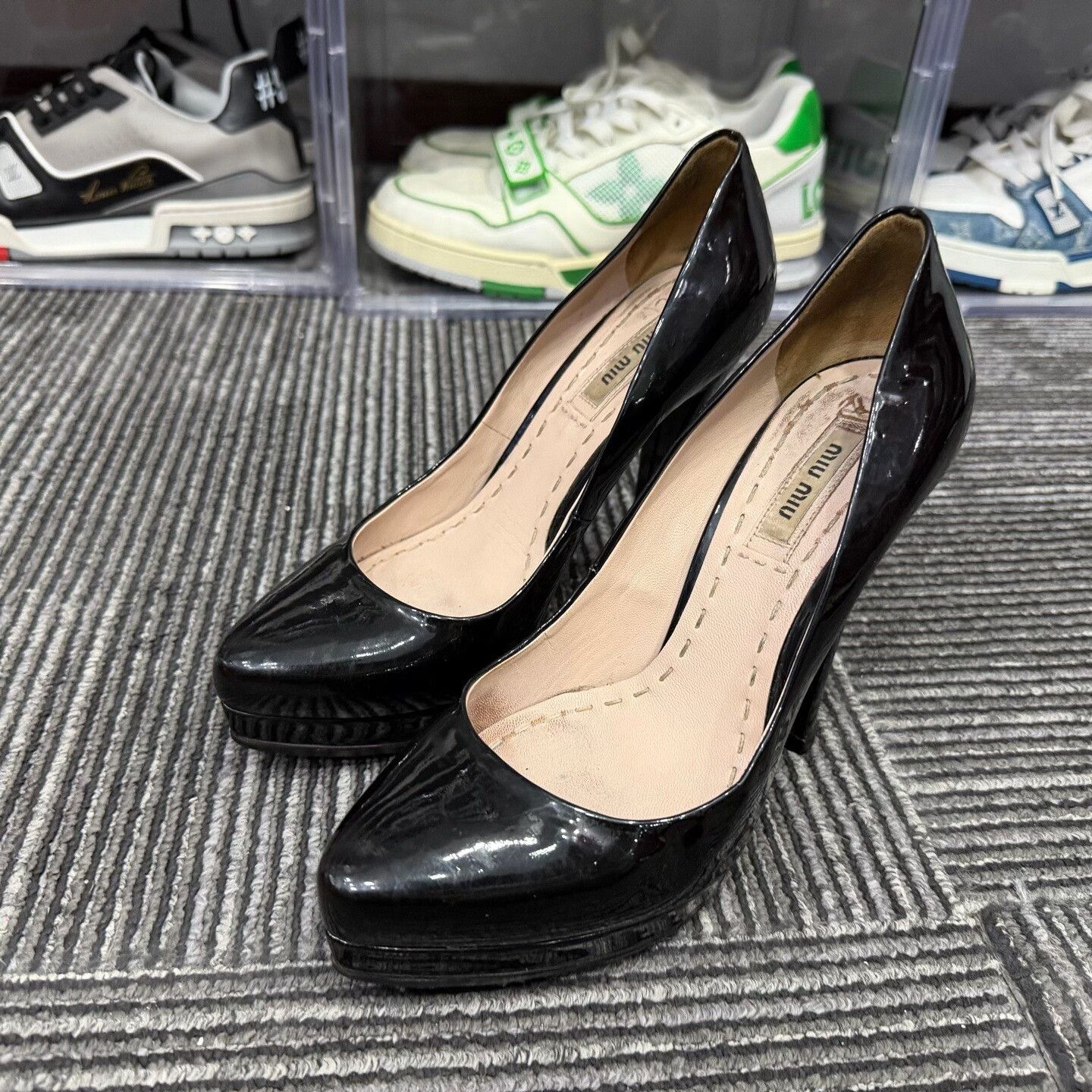 Miu Miu Miu Miu Patent Lowtop Sneakers us_6 Women Size US 6 / IT 36 - 1 Thumbnail