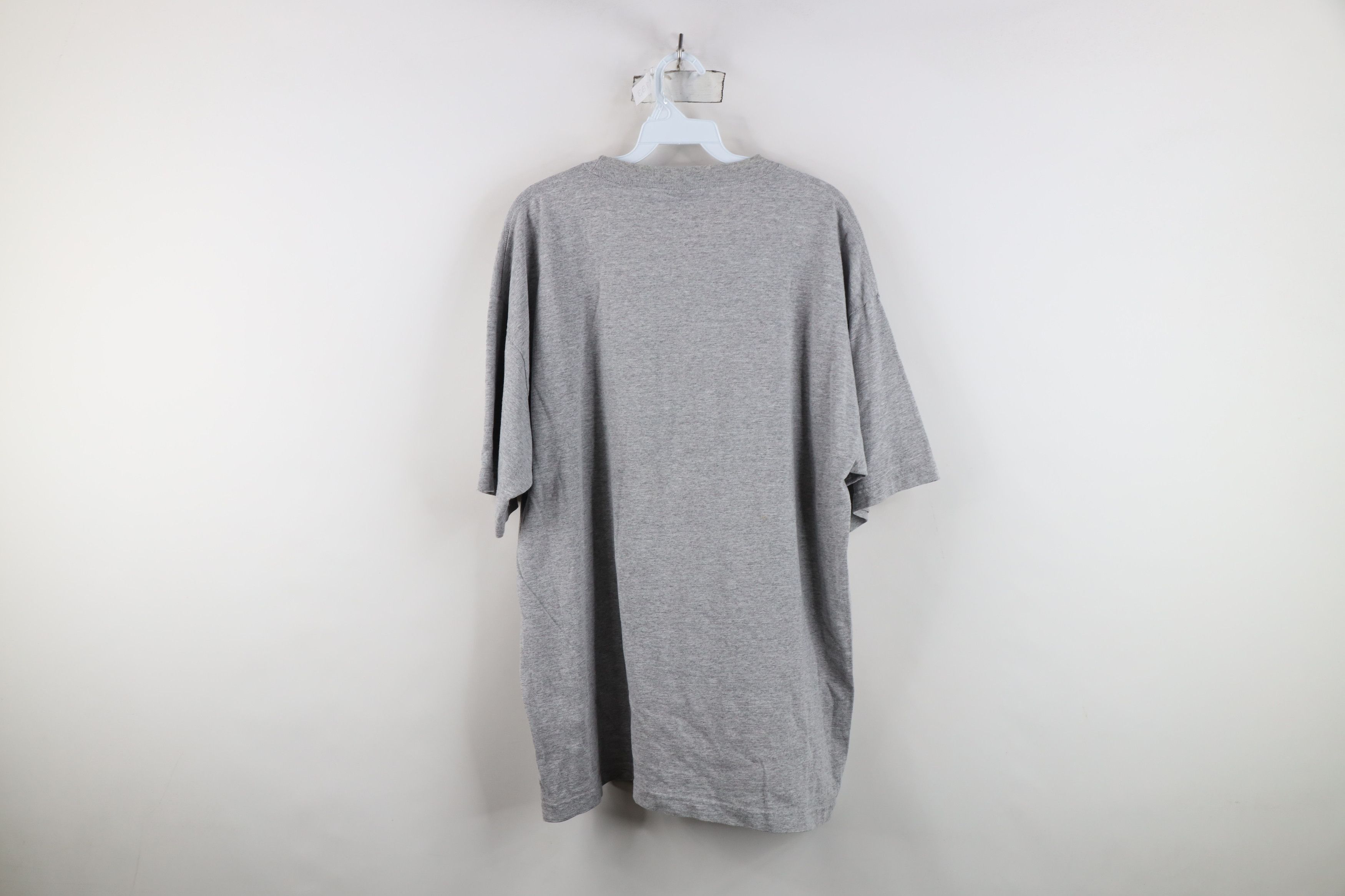 Vintage Vintage 90s Streetwear Sportswear Surfing Flags T-Shirt USA Size US XL / EU 56 / 4 - 11 Thumbnail