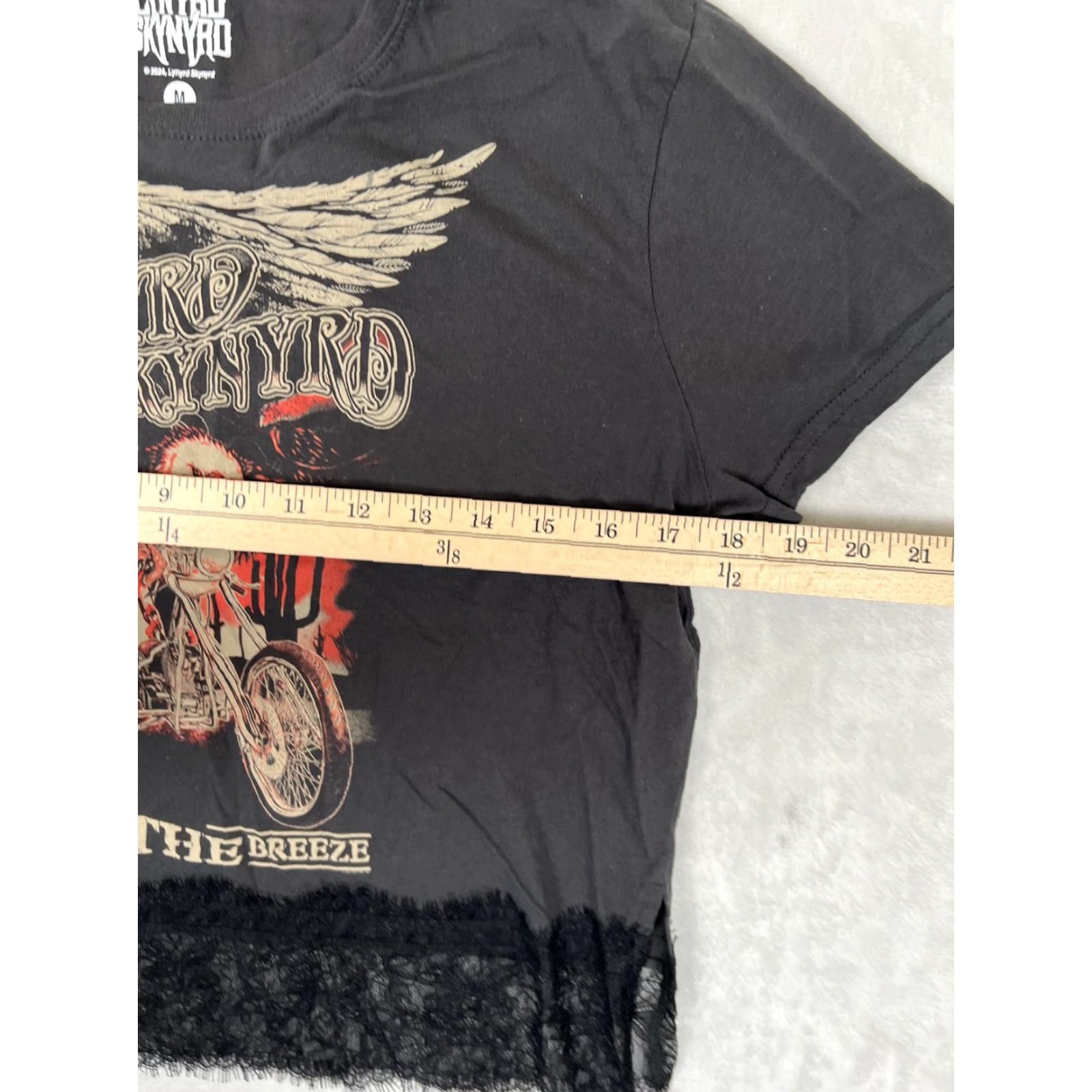 Vintage Lynyrd Skynyrd T-Shirt Women's Medium Black Call Me The Breeze Lace Crop Band Shirt Womens M Crew Neck Short Sleeve Cropped Graphic Rock Casual Size M / US 6-8 / IT 42-44 - 6 Thumbnail