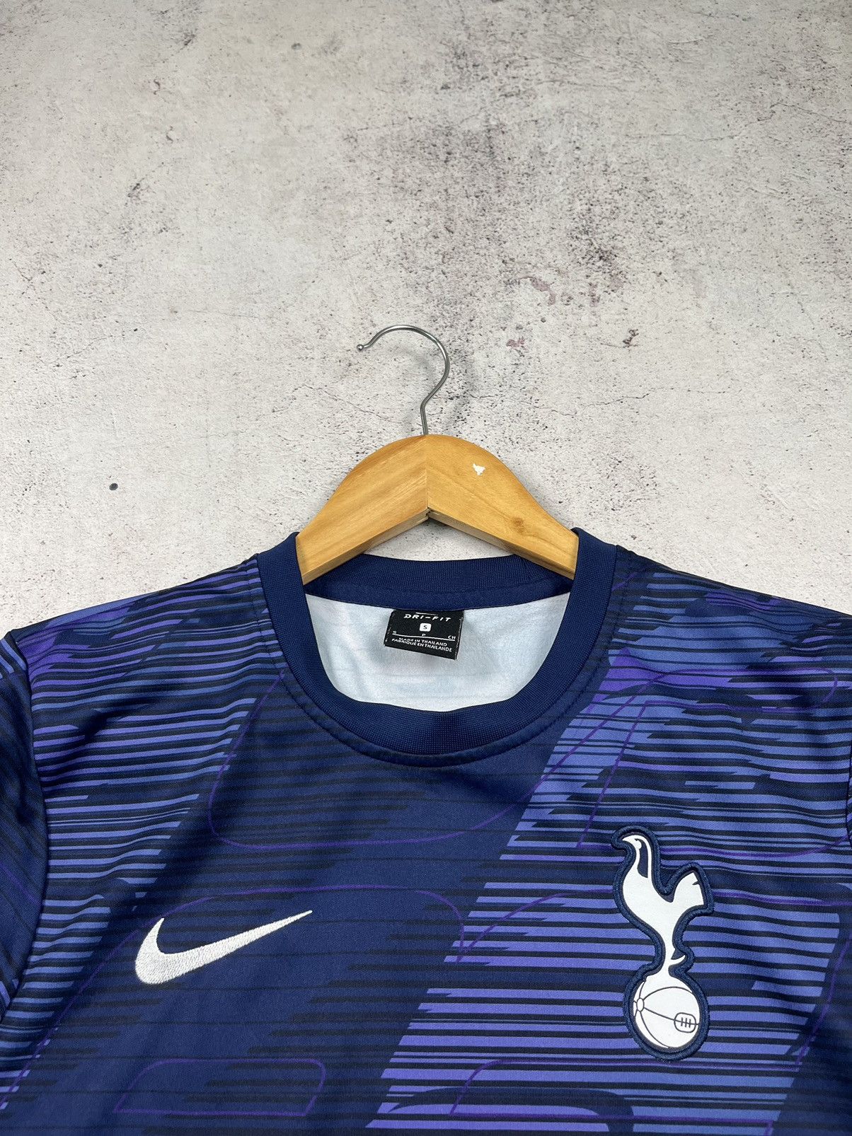 Nike NIKE TOTTENHAM HOTSPUR TRAINING LONG SLEEVE SOCCER JERSEY Size US S / EU 44-46 / 1 - 2 Thumbnail