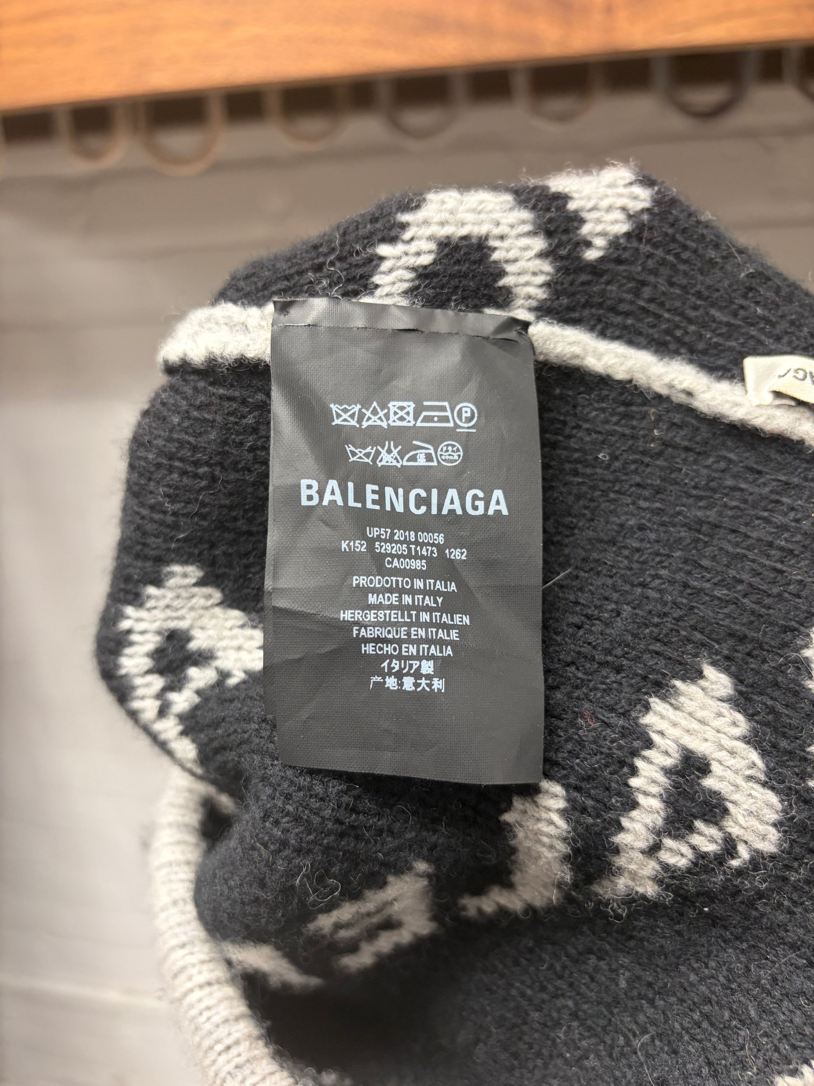 Balenciaga 2018 Balenciaga Monogram Logo Ribbed Grey Wool Beanie Size ONE SIZE - 4 Thumbnail
