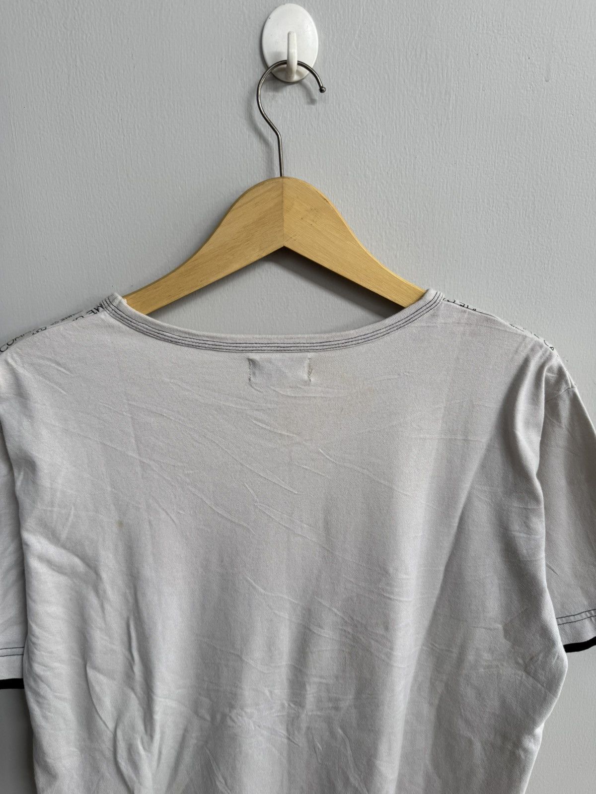 Comme Ca Ism COMME CI COMME CA V NECK T SHIRT WITH BLACK TRIM & TEXT Size US L / EU 52-54 / 3 - 5 Thumbnail