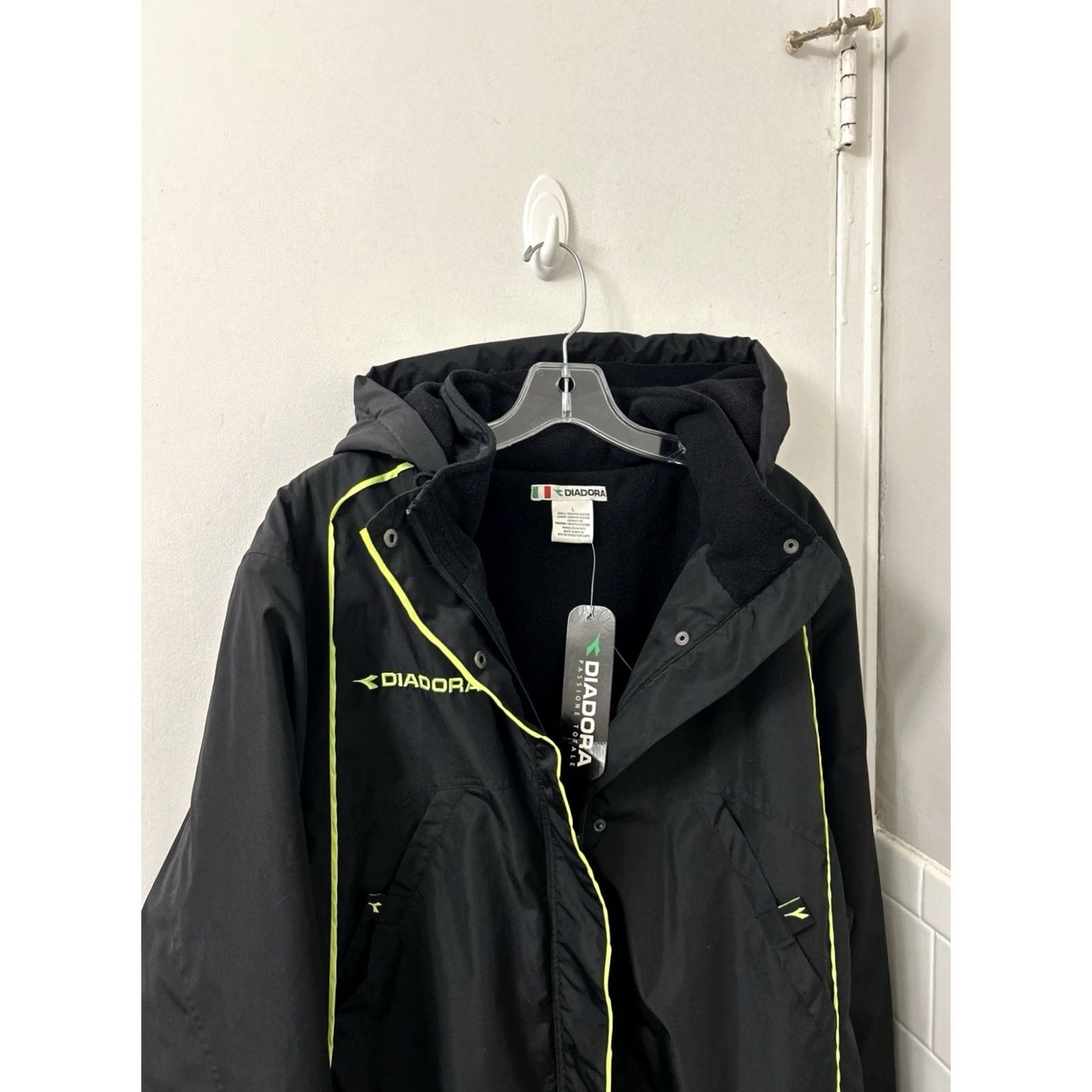 Diadora Diadora Parka Jacket Mens Large Black Neon Fleece Lined Long Bench Cost Size US L / EU 52-54 / 3 - 2 Thumbnail