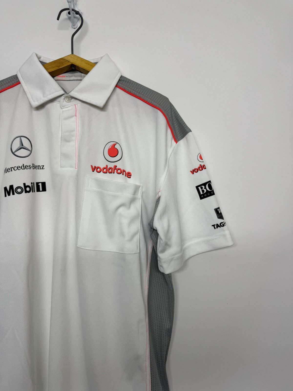 Mercedes-Benz Vintage Y2k Mercedes Benz Vodafon Racing Jersey T-Shirt 90’s Size US L / EU 52-54 / 3 - 7 Thumbnail