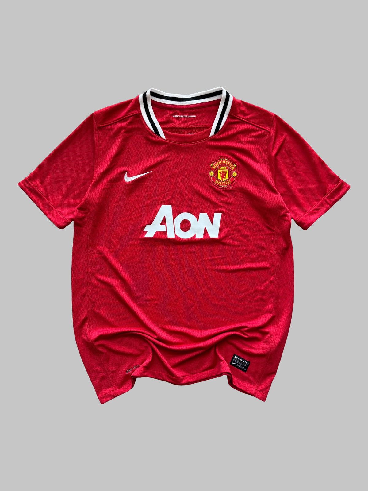 Nike MANCHESTER UNITED 2012/2013 SOCCER JERSEY HOME NIKE KIDS XL Size US S / EU 44-46 / 1 - 1 Thumbnail