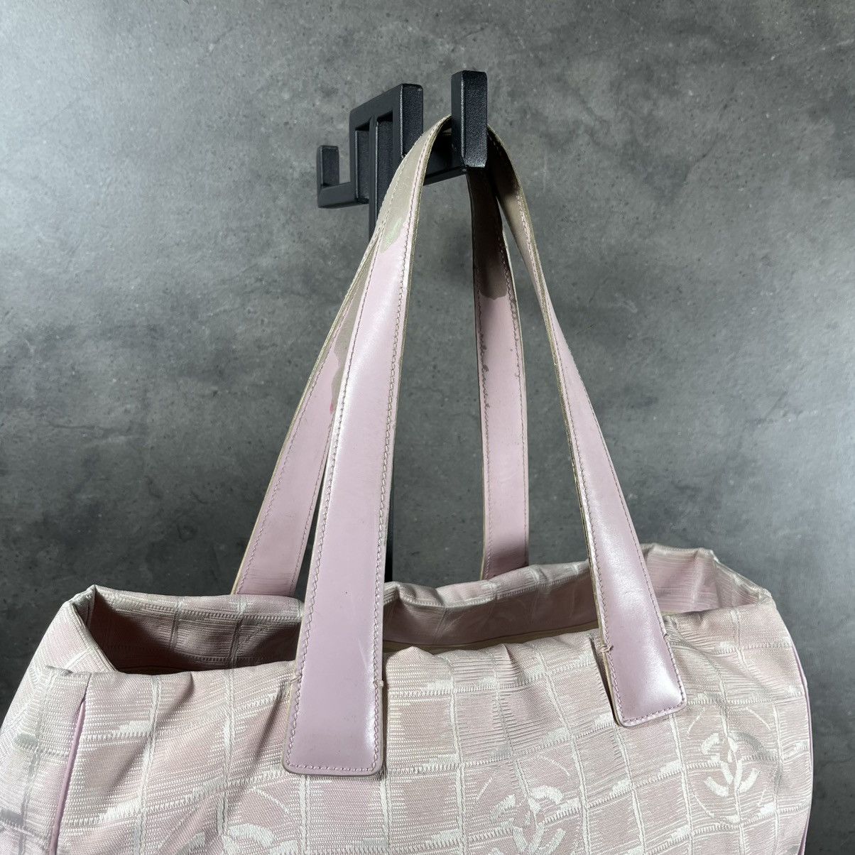 Chanel Archive Chanel Aligne Pink Travel Line Monogram Hand Bag Size ONE SIZE - 4 Thumbnail