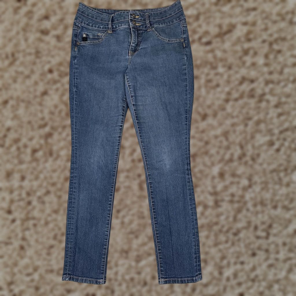 Torrid Torrid Jeans Womens Skinny Blue Mid Rise 12R 31x30 Stretch Double Button Zip 5-Pocket Denim Cotton Polyester Spandex Size 34" / US 12 / IT 48 - 1 Thumbnail