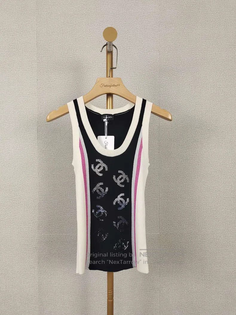 Chanel Chanel Sequin double C knitted vest Size XXS / US 00 / IT 34 - 1 Thumbnail