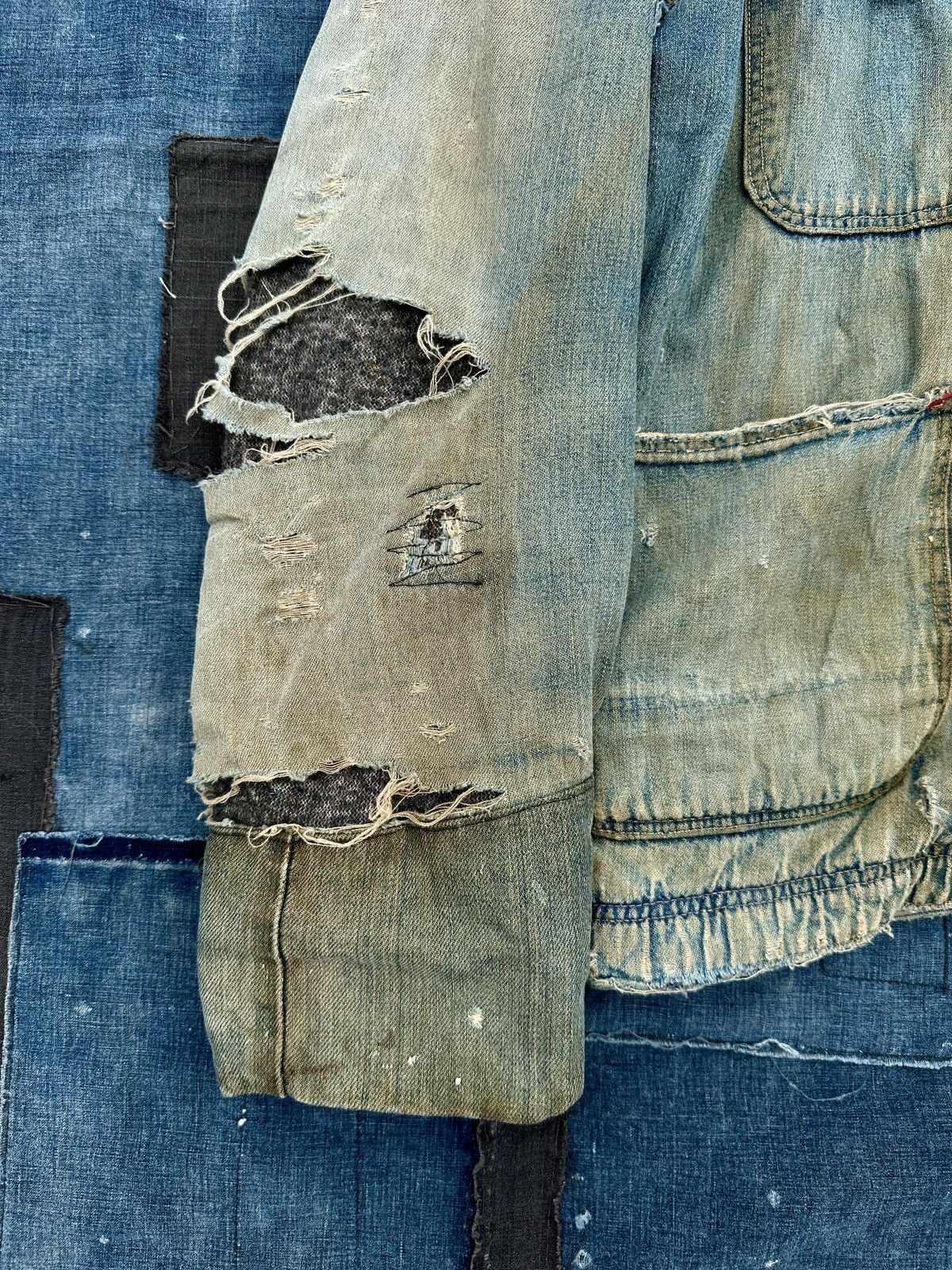 Vintage Trashed 40s-50s zombie blanket denim distressed chore jkt Size US L / EU 52-54 / 3 - 11 Thumbnail