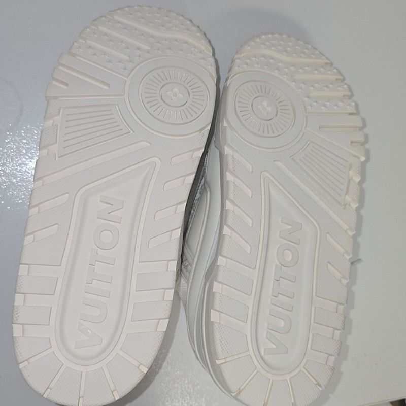 Louis Vuitton Louis Vuitton Trainer Maxi Low-Top Fashion Sneakers -2508 Size US 9.5 / EU 42-43 - 4 Thumbnail