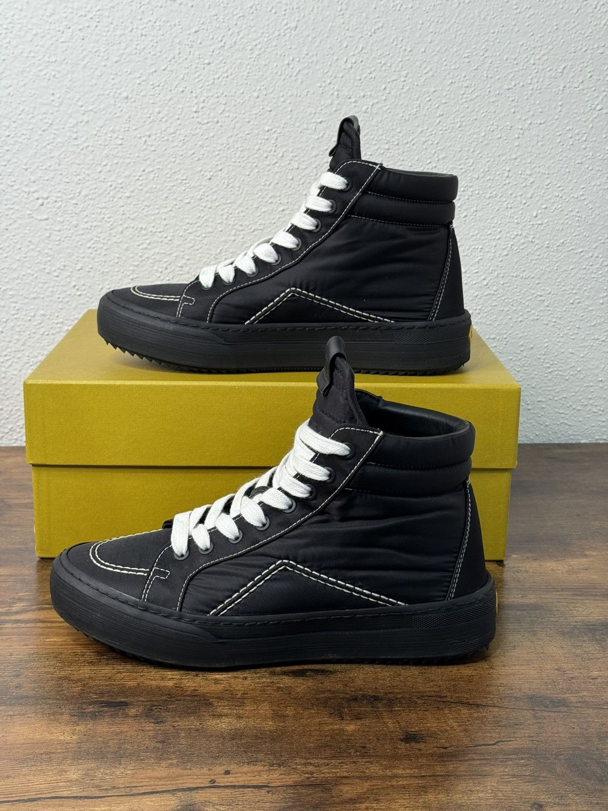 Rhude Rhude V1 High Top Sneakers Size US 8 / EU 41 - 6 Thumbnail