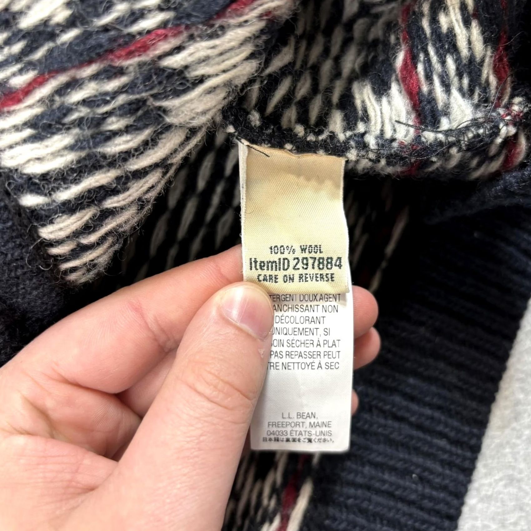 Vintage VINTAGE LL Bean Wool Sweater Men XL Blue Fair Isle Cardigan Norway Heavyweight Heritage Size US XL / EU 56 / 4 - 4 Thumbnail