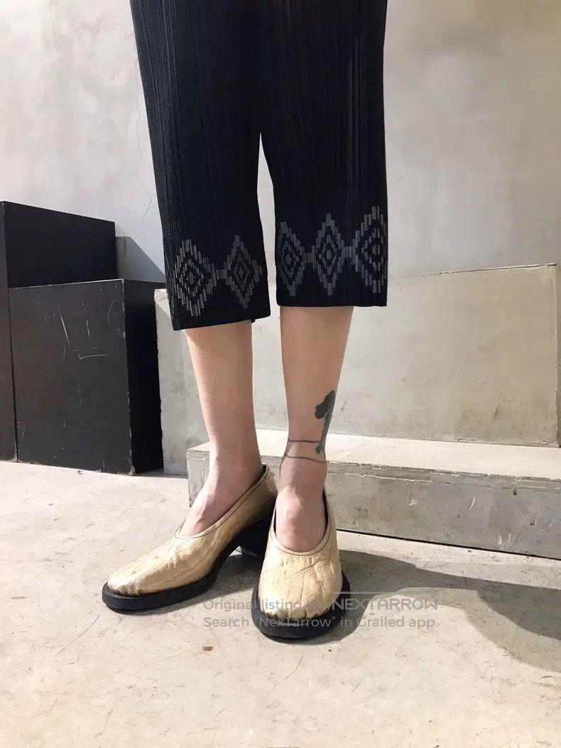 Issey Miyake Issey Miyake size:3 Vintage Totem Print Ruched Pants Size 22" - 1 Thumbnail