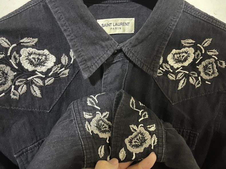 Saint Laurent Paris saint Laurent paris19ss genuine rose embroidered court cat Size US M / EU 48-50 / 2 - 3 Thumbnail
