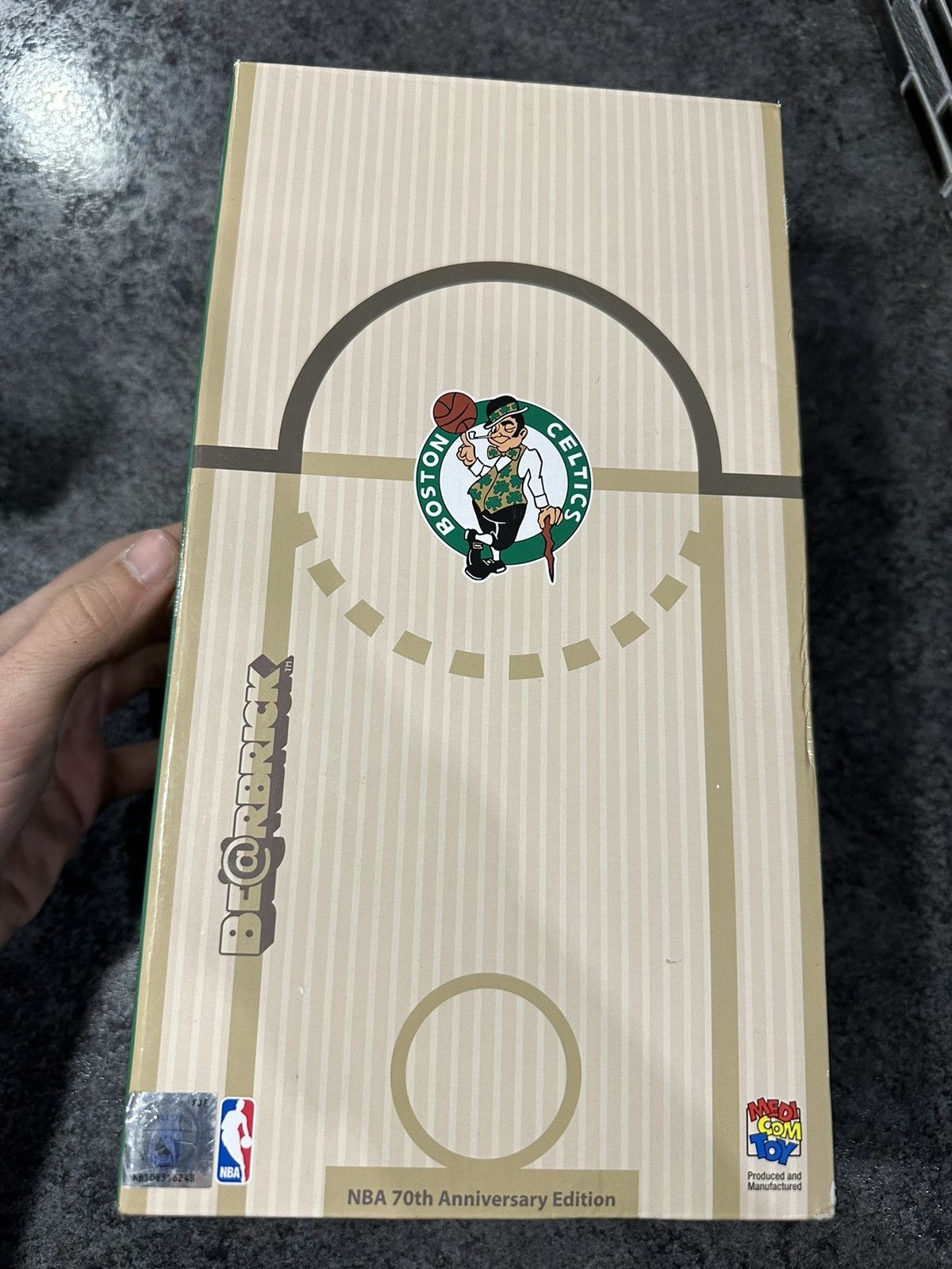 Medicom Toy × NBA Bearbrick NBA Boston Celtics 400% Size ONE SIZE - 4 Thumbnail