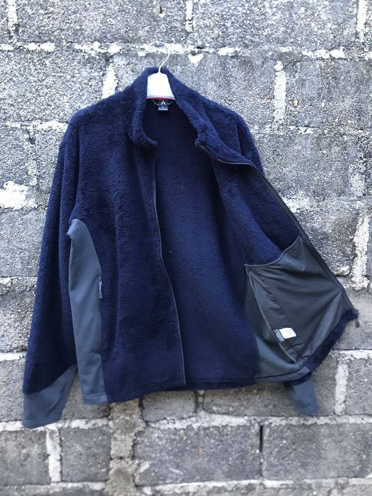 Montbell 🔥Montbell Fleece Outdoor Zipper Jacket Size US L / EU 52-54 / 3 - 9 Thumbnail