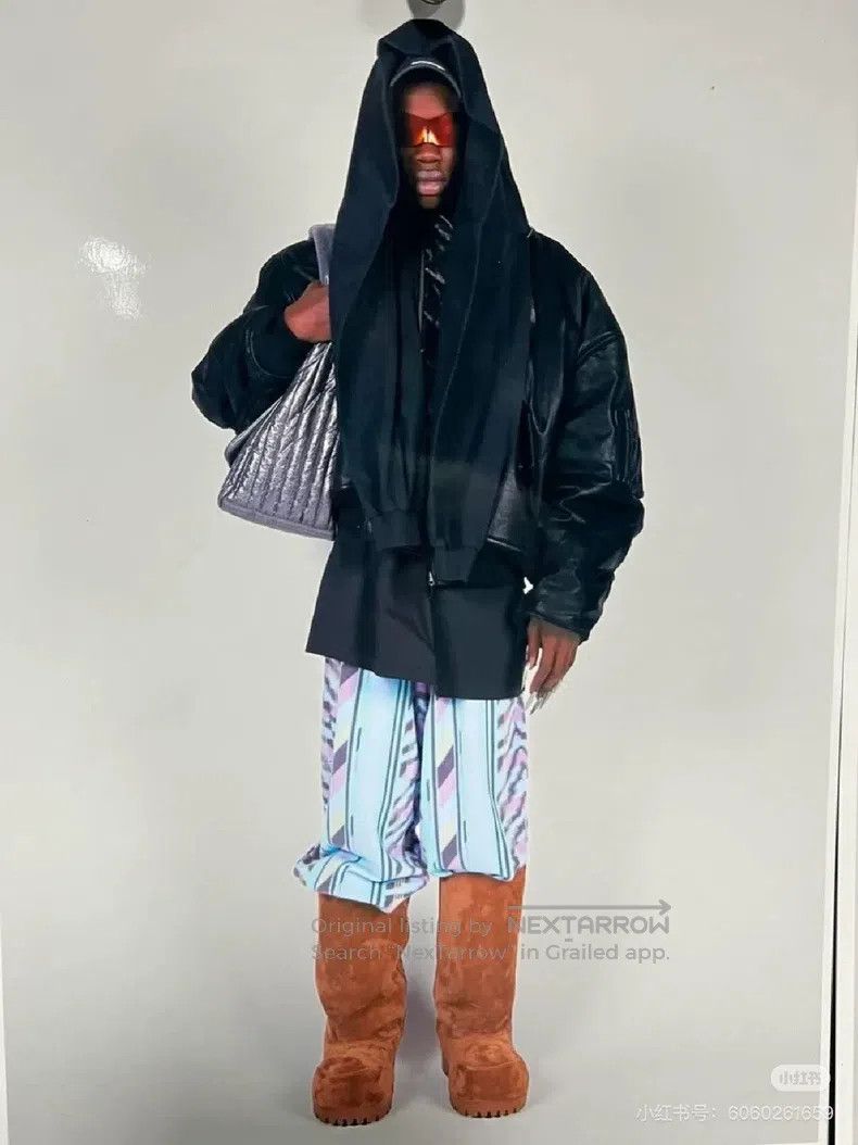 Balenciaga Balenciaga size XS Fleece Lined Sweatpants Size US 27 - 6 Thumbnail