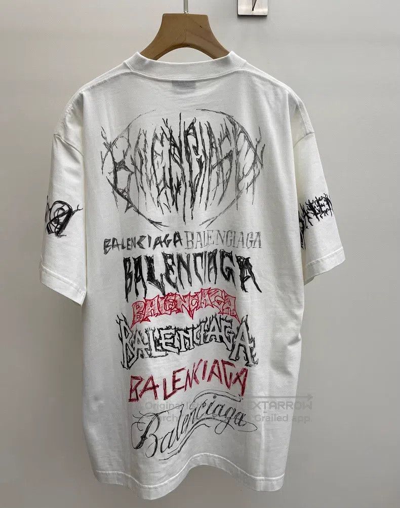 Balenciaga Balenciaga Dragon Year Graffiti Logo White Short Sleeve Size US XXS / EU 40 - 2 Thumbnail