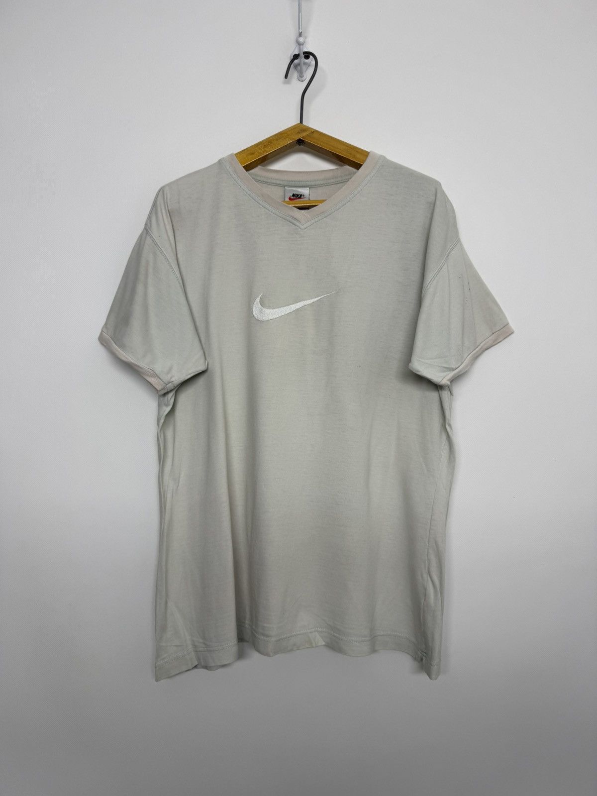 Nike Vintage Y2k Nike Big Logo Swoosh T-Shirt Size US XS / EU 42 / 0 - 1 Thumbnail