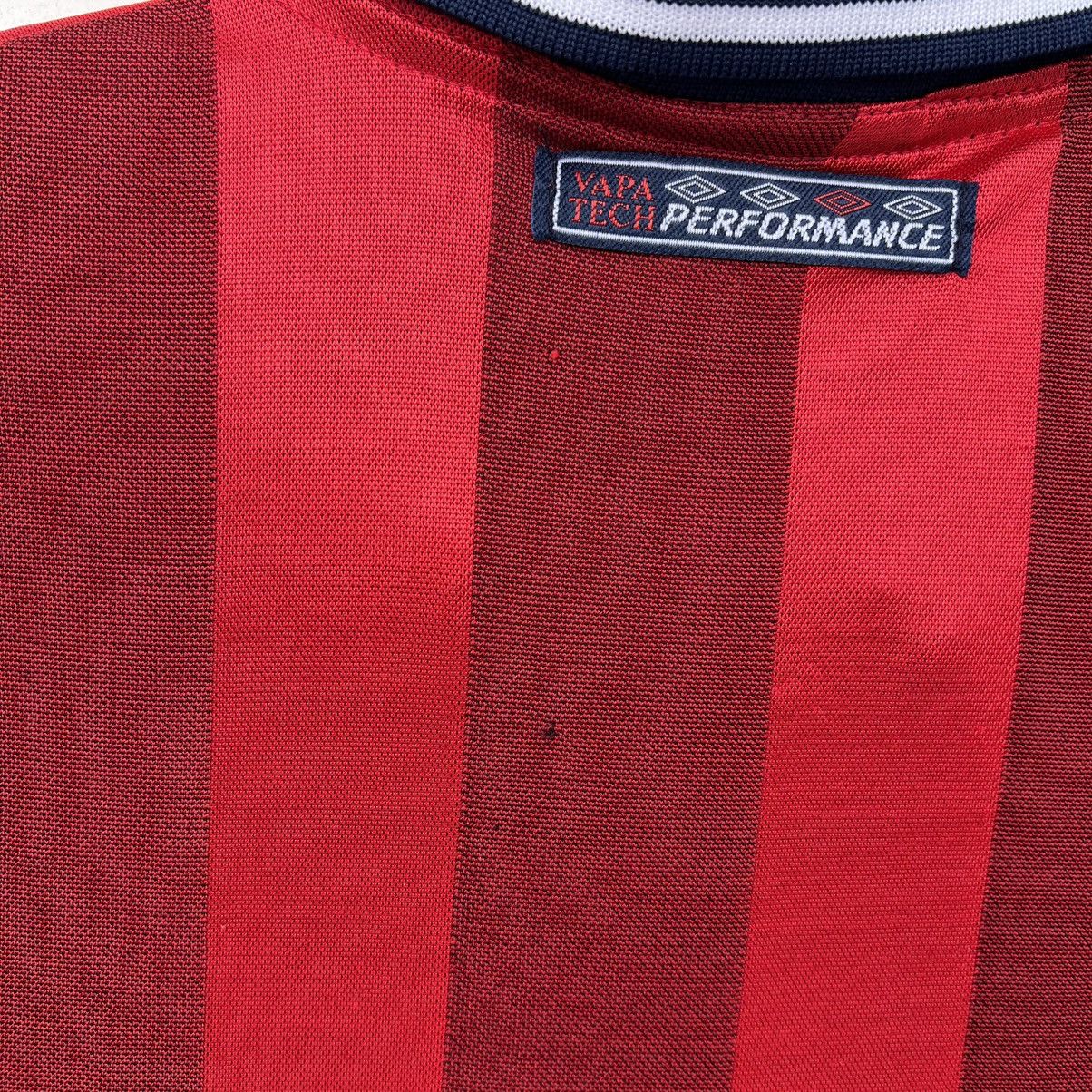 Umbro Vintage England 1997 1998 Umbro Football Soccer Jersey Size US L / EU 52-54 / 3 - 12 Thumbnail