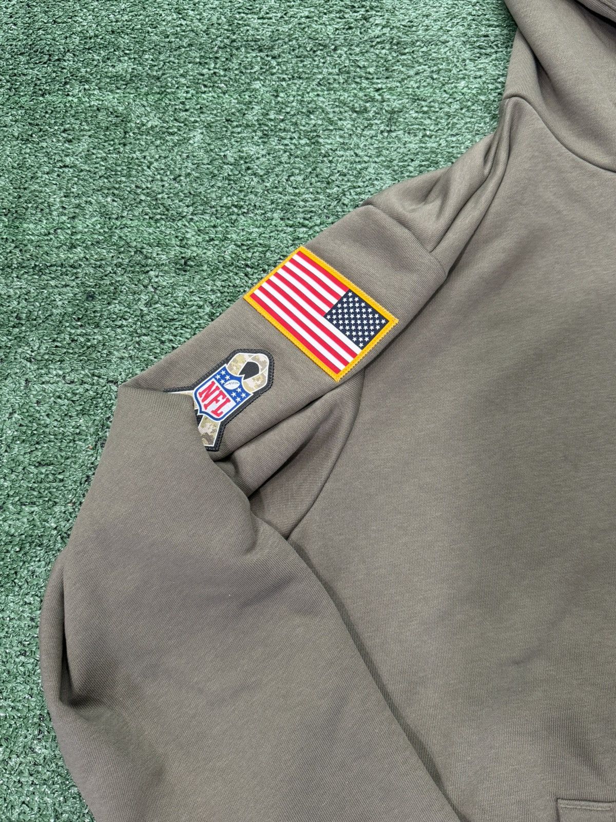 Nike Nike San Francisco 49ers 2025 Salute to Service Hoodie Size US L / EU 52-54 / 3 - 2 Thumbnail