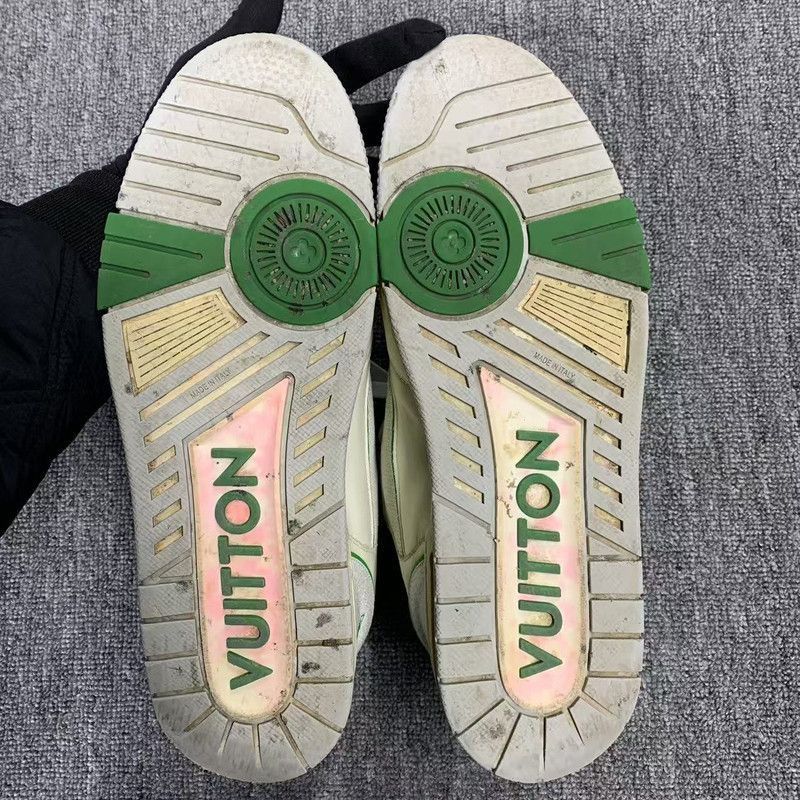 Louis Vuitton Louis Vuitton Classic Low-Top Trainer in White Green Size US 8 / IT 38 - 4 Thumbnail