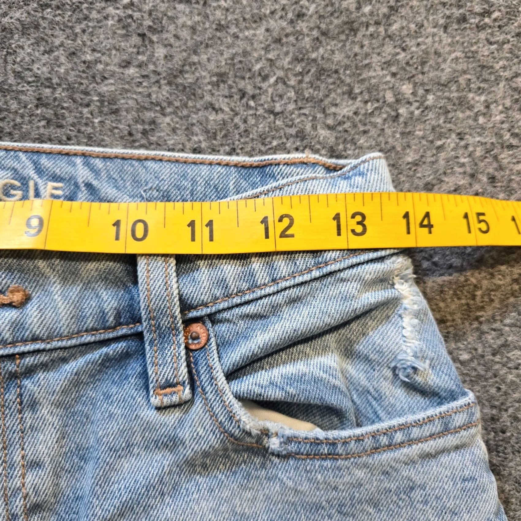 American Eagle Outfitters American Eagle Jeans Womens 00 Blue Lightwash Barrel Leg Baggy Mid Rise Casual Jeans Women 00 Blue Lightwash Barrel Leg Baggy Mid Rise Casual Size 24" / US 00 / IT 34 - 7 Thumbnail