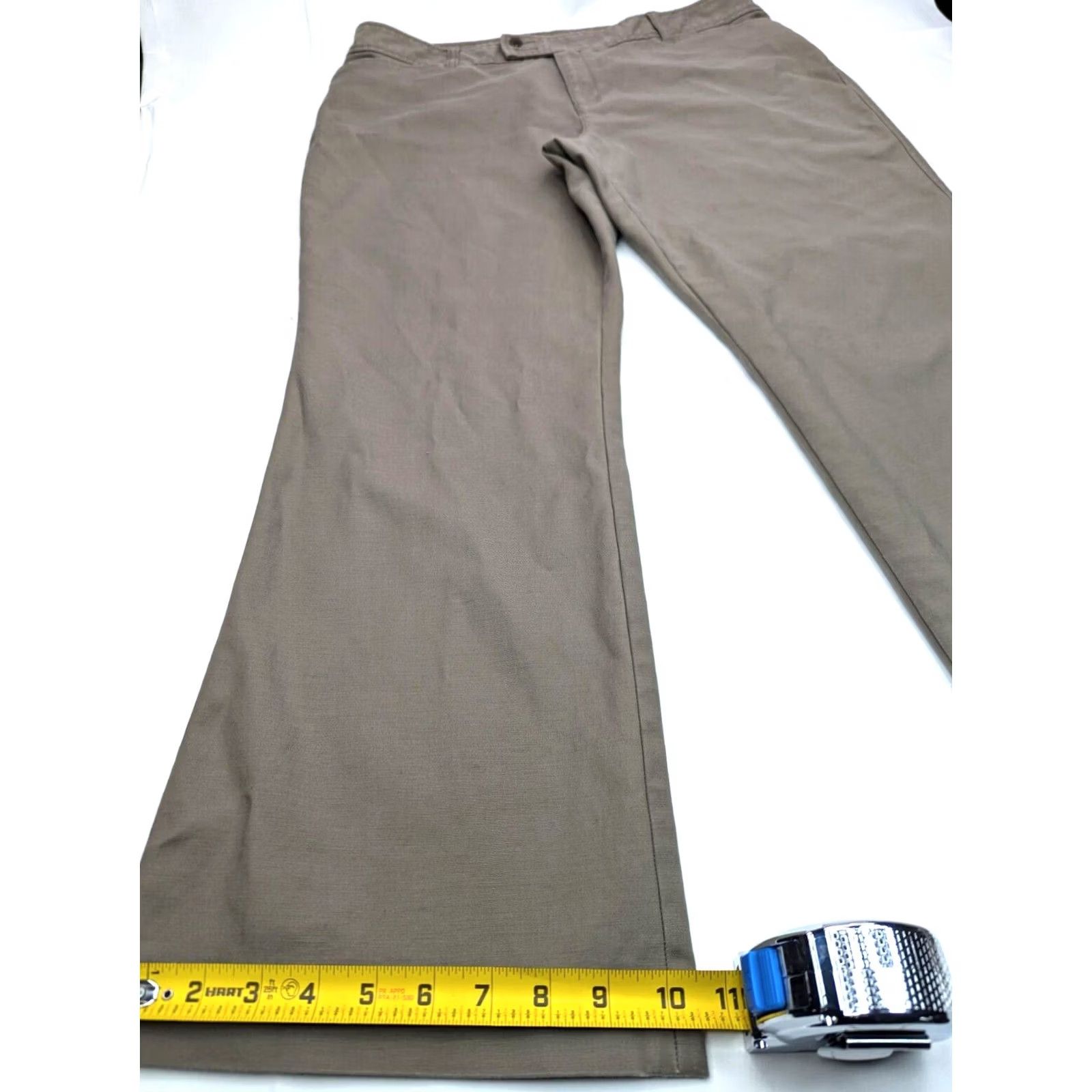 Eddie Bauer Eddie Bauer Vashon Fit Women 18 Khakis Pants Flat Front Stretch 38x30 Brown Twill Regular Pattern Solid Front Zip Pockets Button Logo Size 40" / US 18 - 2 Thumbnail