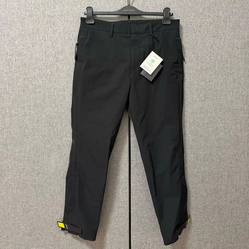 Prada Prada Black Embroidered Logo Casual Pants Size US 32 / EU 48 - 1 Thumbnail