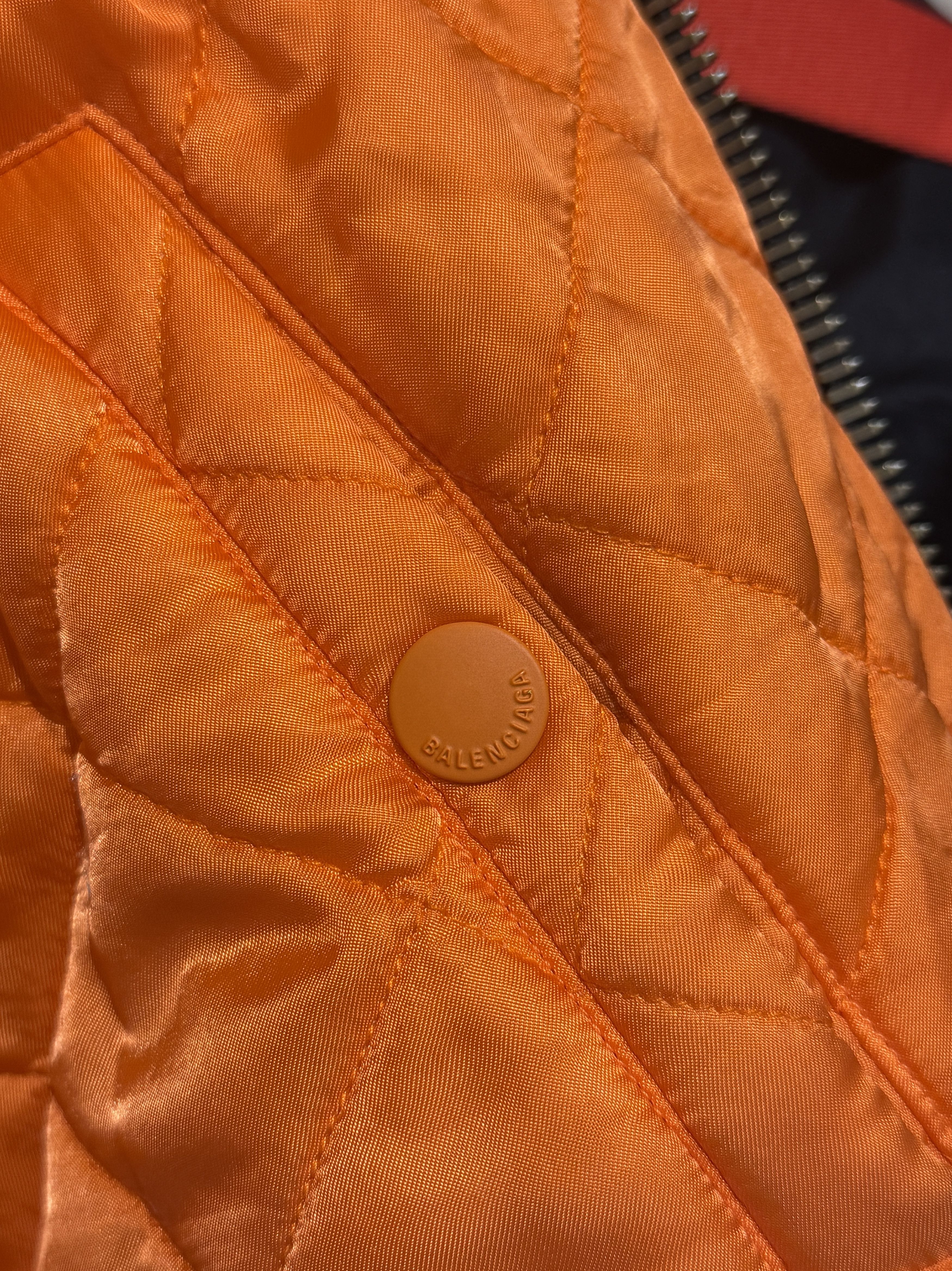 Balenciaga Balenciaga x NASA FW21 Bomber Jacket Size US XXS / EU 40 - 18 Thumbnail