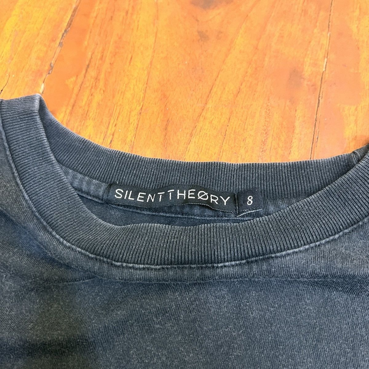 Japanese Brand Japanese brand murakami inspired design Size US M / EU 48-50 / 2 - 3 Thumbnail