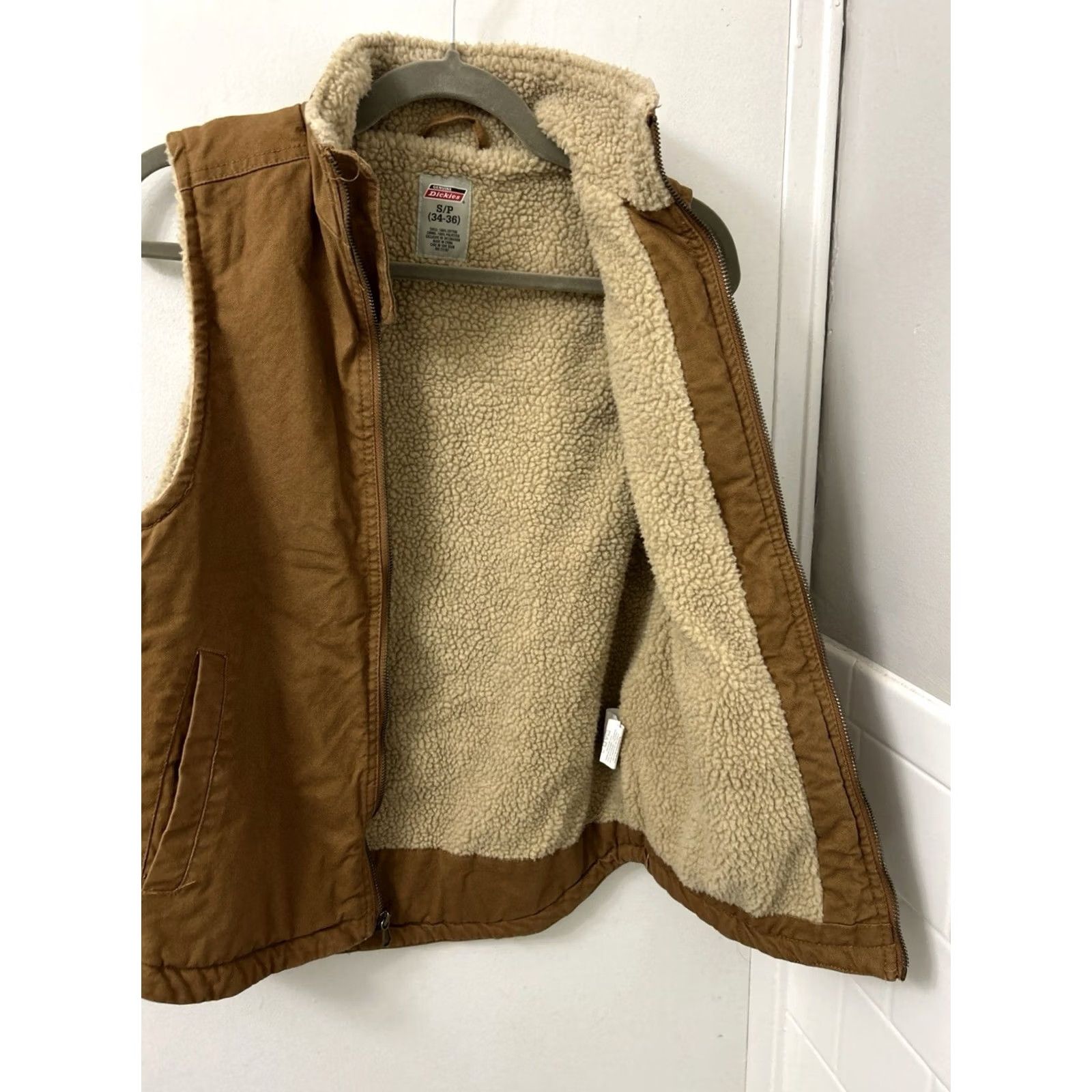 Dickies Dickies Vest Mens S Brown Duck Canvas Full Zip Lined Pockets Sherpa Insulated Workwear Jacket/Cotton Canvas Vest with Zipper Pockets Size US S / EU 44-46 / 1 - 7 Thumbnail