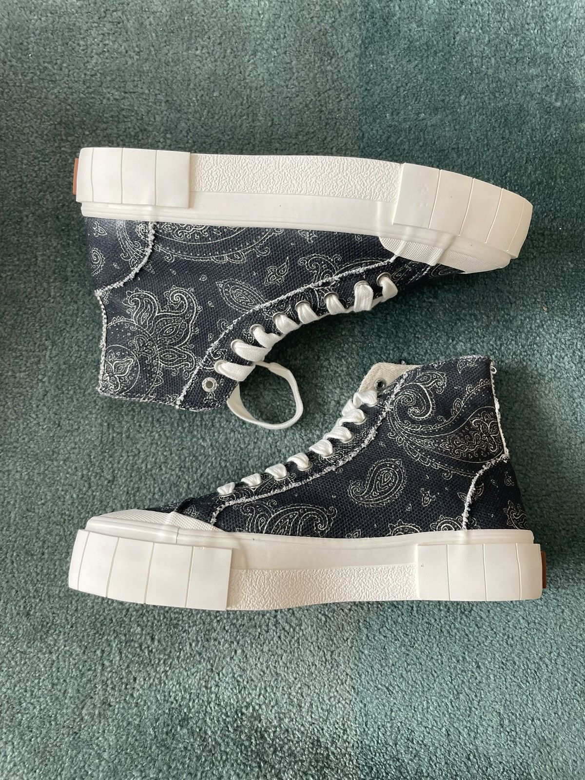 Other Good News Palm Paisley Sneaker certified organic cotton Size US 8 / EU 41 - 5 Thumbnail