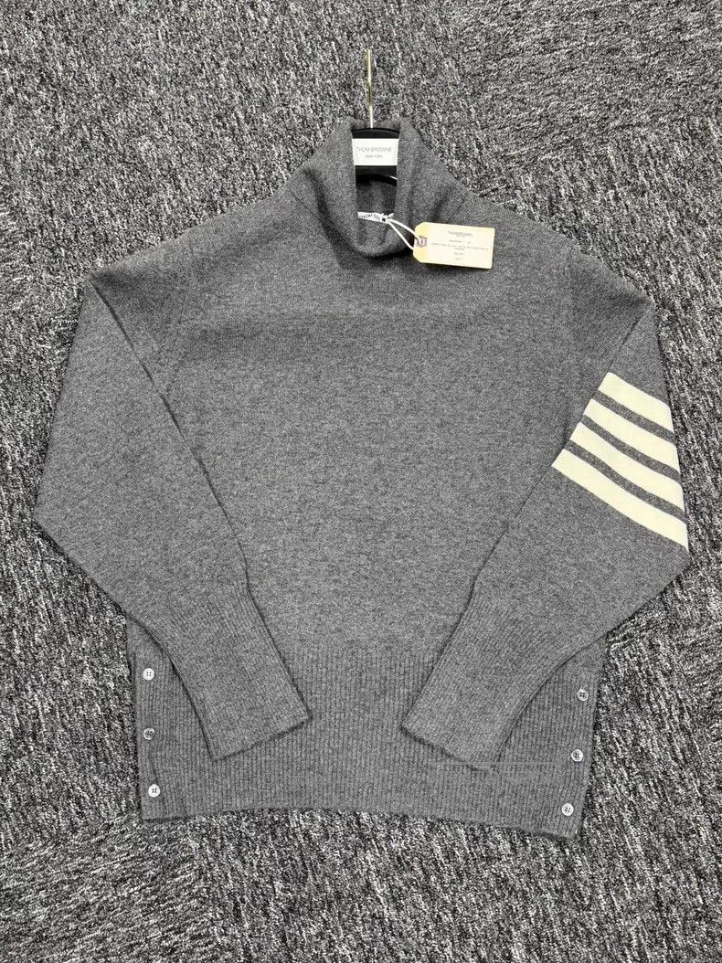 Thom Browne Thom Browne Crewneck Cardigan Sweater Size US L / EU 52-54 / 3 - 3 Thumbnail