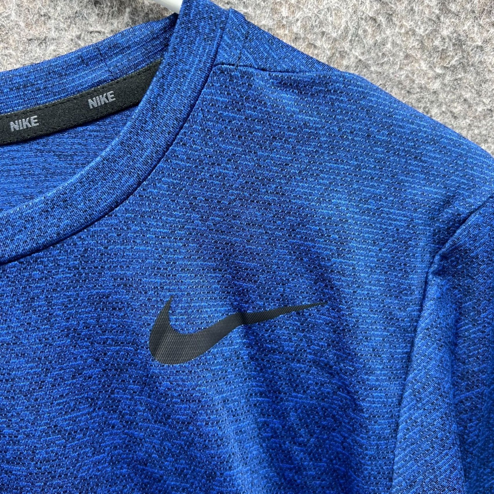 Nike Nike Shirt Mens Small Game Royal Blue Dri-FIT Training Tee Running AR0196-451 Size US S / EU 44-46 / 1 - 6 Thumbnail
