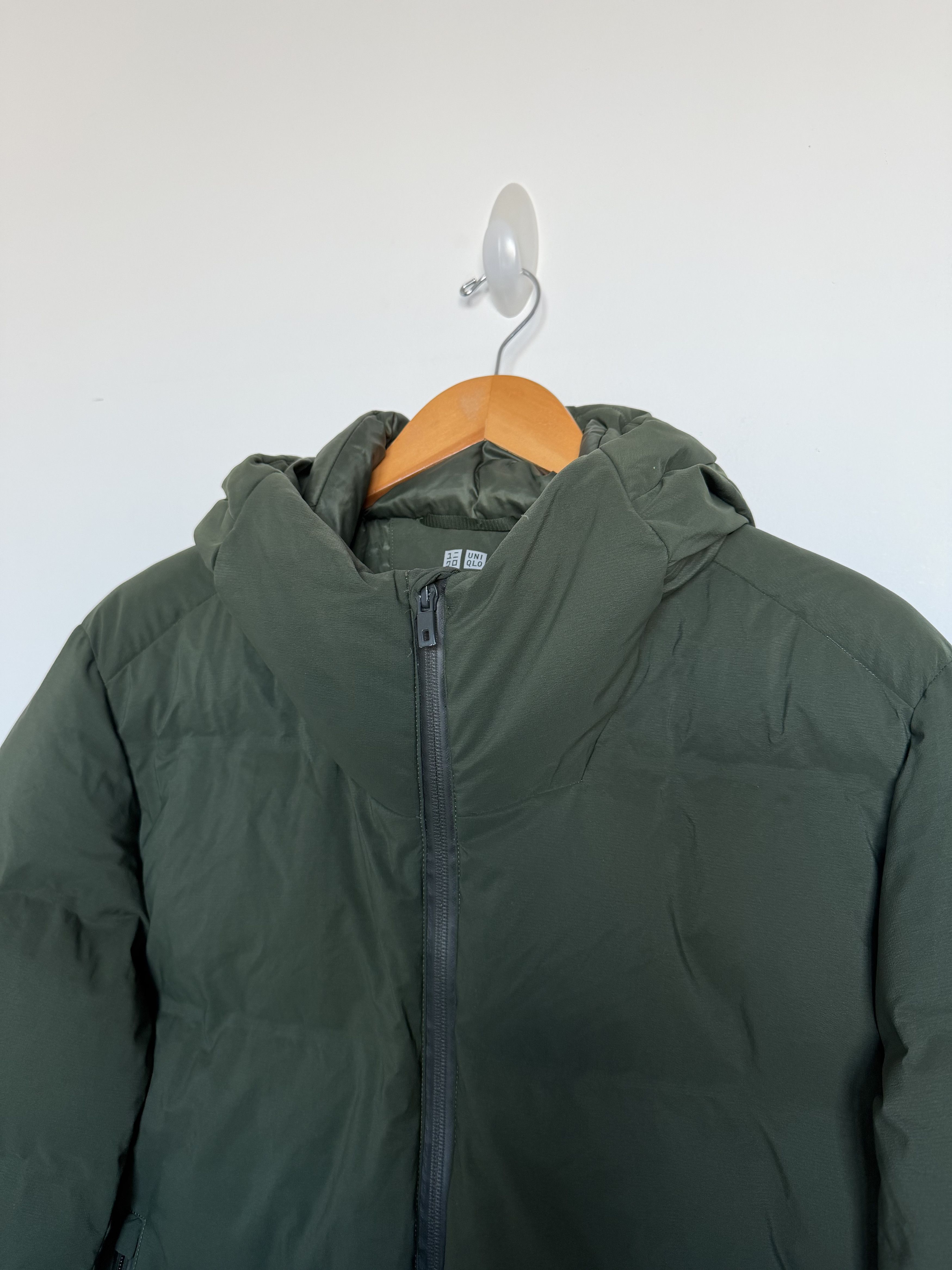Uniqlo Uniqlo Seamless Down Parka 3D Cut Olive Green Puffer L Size US L / EU 52-54 / 3 - 1 Thumbnail