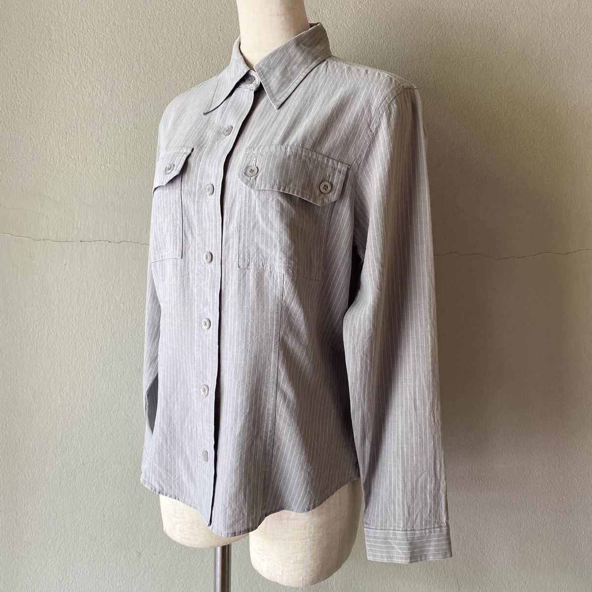 Yves Saint Laurent YVES SAINT LAURENT Light Gray Striped Pocket Shirt Size XS / US 0-2 / IT 36-38 - 12 Thumbnail