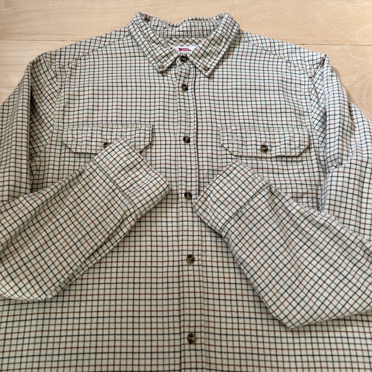Fjallraven Fjallraven Shirt Large Beige Striped Long Sleeve Button Up Size US L / EU 52-54 / 3 - 3 Thumbnail