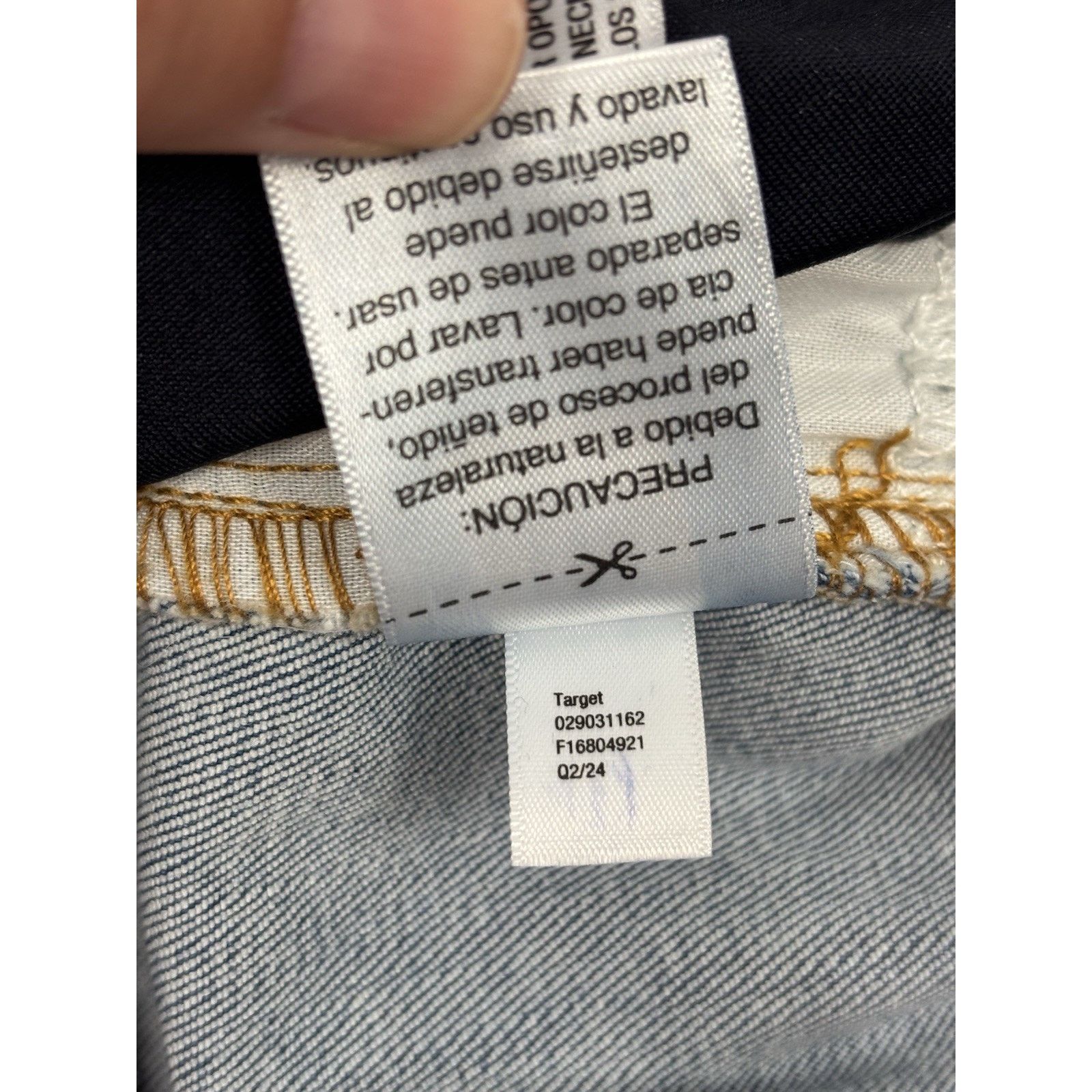 Target Basics Ingrid & Isabel Maternity 16 Panel Denim Jean Shorts Light Size 38" / US 16 / IT 52 - 10 Thumbnail