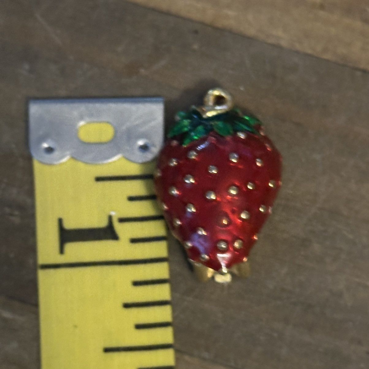 Vintage Vintage red strawberry clip on earrings Size ONE SIZE - 3 Thumbnail