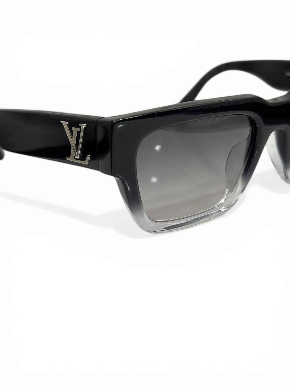 Louis Vuitton LV Sunset Square Sunglasses Size ONE SIZE - 4 Thumbnail