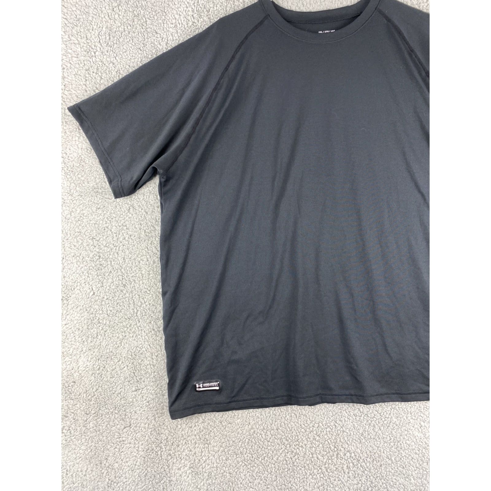 Under Armour UNDER ARMOUR UA HeatGear Loose Short Sleeve Black T-Shirt Men’s 2XL / 36-39 Crew Neck Pullover Lightweight Activewear Gym Mens Size US XXL / EU 58 / 5 - 2 Thumbnail
