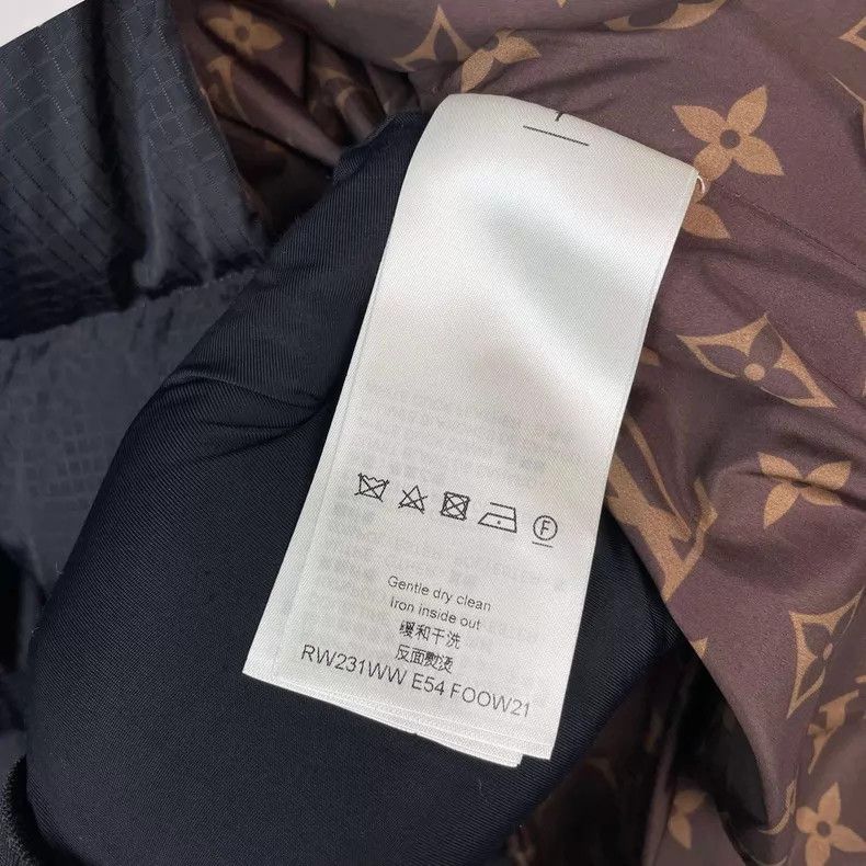 Louis Vuitton Louis Vuitton Black reversible single breasted hooded down Size XXS / US 00 / IT 34 - 6 Thumbnail