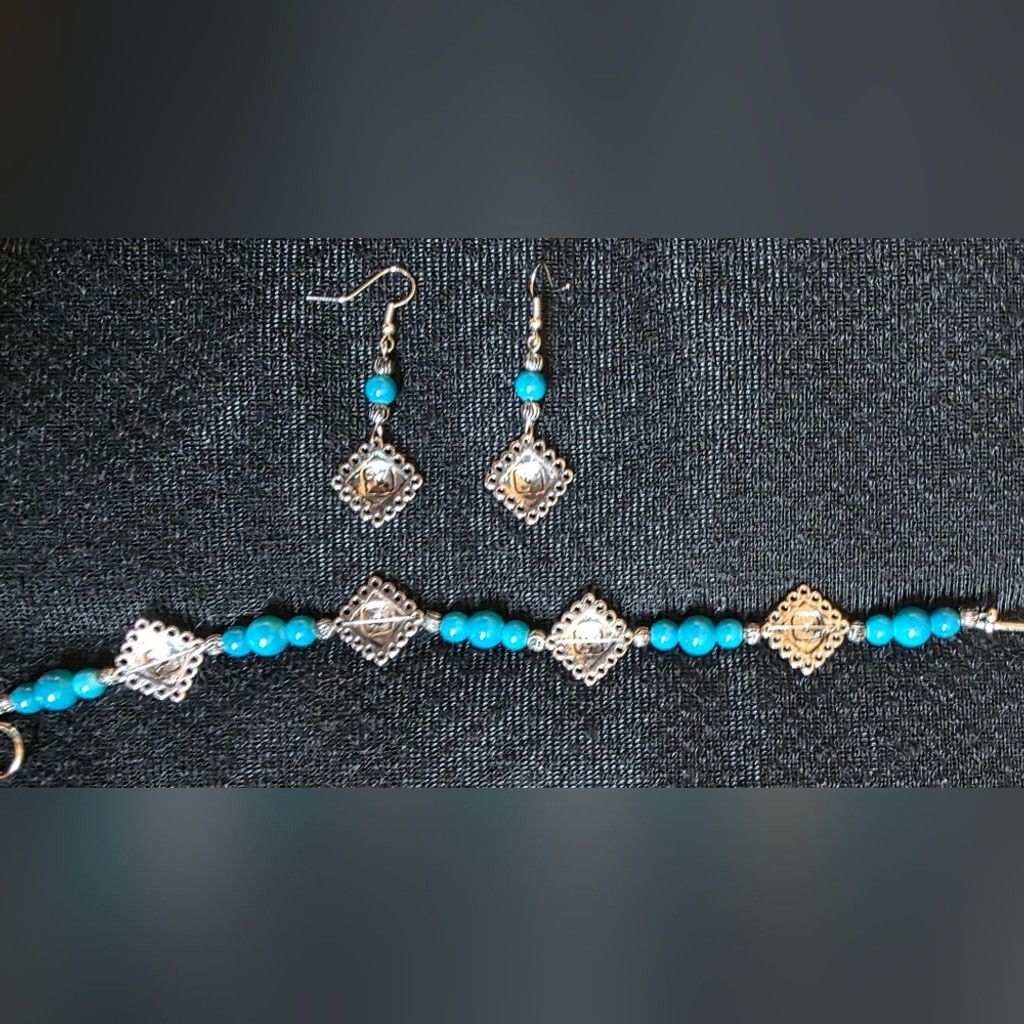 The Unbranded Brand Elegant Blue Beaded Western Jewelry Set Size ONE SIZE - 3 Thumbnail